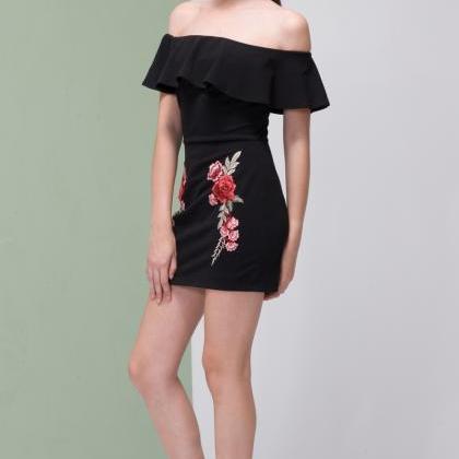 Black Floral Embroidery Bodycon Dress