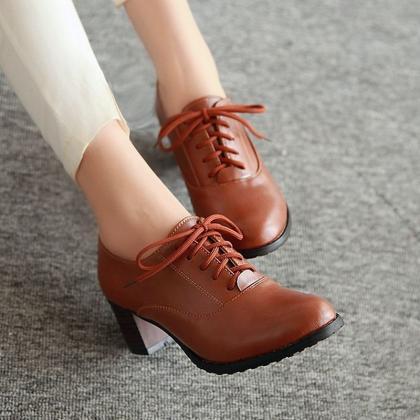 Chic Brown Lace Up Vintage Style High Heel Oxford..