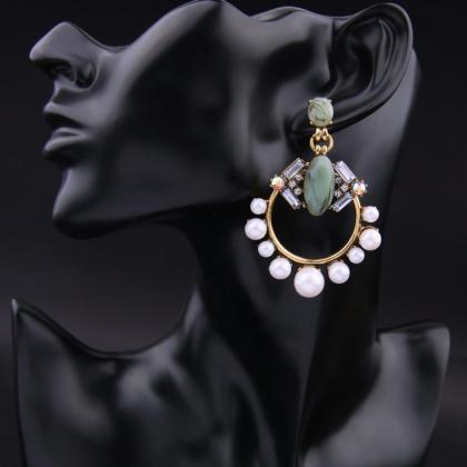 Beautiful Crystal And Pearl Statement Earrings