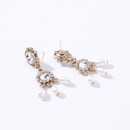 Beautiful Pearls And Crystals Drop Earrings