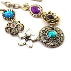 Beatiful Vintage Charmed Necklace