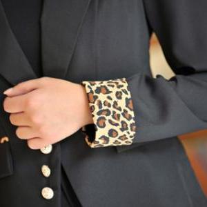 Chic Black Withe Leopard Print Blazer