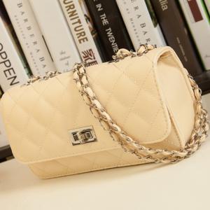 beige chain shoulder bag