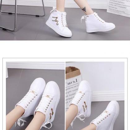 Chic High Top Casual Shoes in Black..