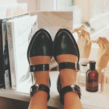 Chic Ladies Slip-on Flat Sandals