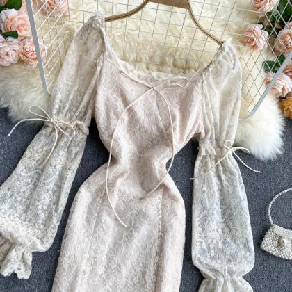Beautiful Vintage Retro Lace Long Sleeve Dress