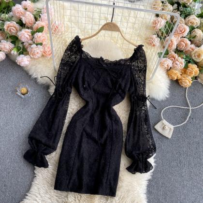Beautiful Vintage Retro Lace Long Sleeve Dress