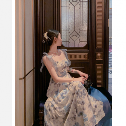 Elegant Strap Floral Midi Dress