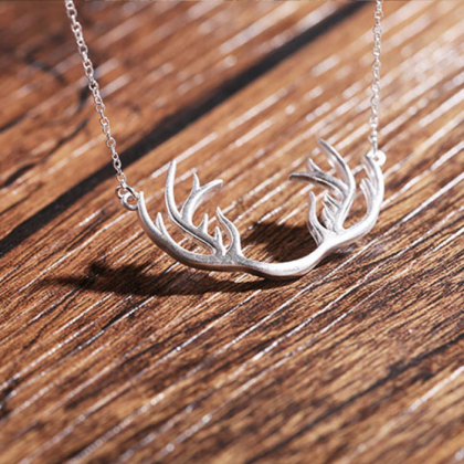 Chic Deer Antlers Necklace