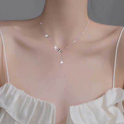 Shiny Pendant Butterfly Necklace For Women Bowknot..