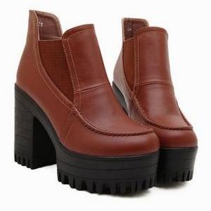 Retro Style Brown Chunky Heel Boots