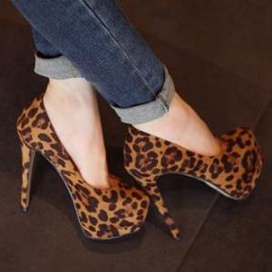 Stylish Leopard Print High Heel Shoes