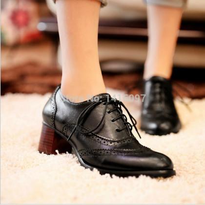 Classy Lace Up Oxford Shoes