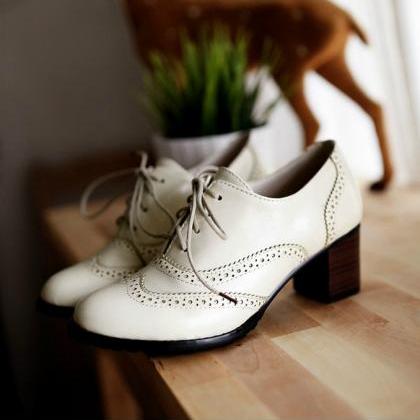 Classy Lace Up Oxford Shoes