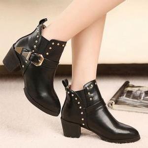 Black Buckle Design Ankle Boots Featuring Rivets..