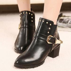Black Buckle Design Ankle Boots Featuring Rivets..