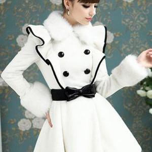 Double Breasted Elegant Winter Coat With Faux Fur