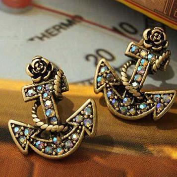 Retro Style Anchor Rhinestone Embellished Earrings