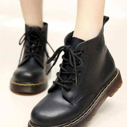 Chic Vintage Style Lace Up Boots In 2 Colors