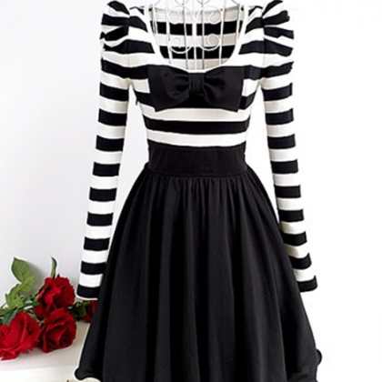 Cute Black And White Stripes Pleated Dress With..