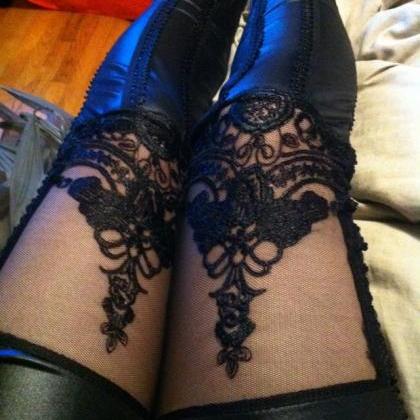 Cute Black Legging With Beautiful Lace Details