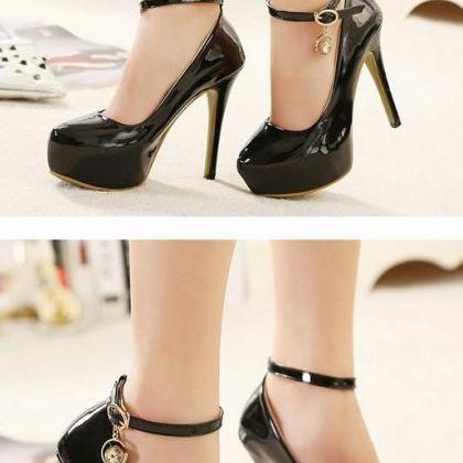 Black Patent Leather Rounded Toe St..