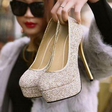 Gorgeous High heel Shoes in Gold