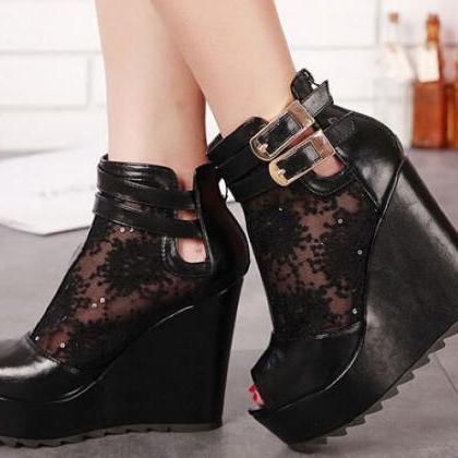 Black Peep Toe Wedge Shoes with Lac..