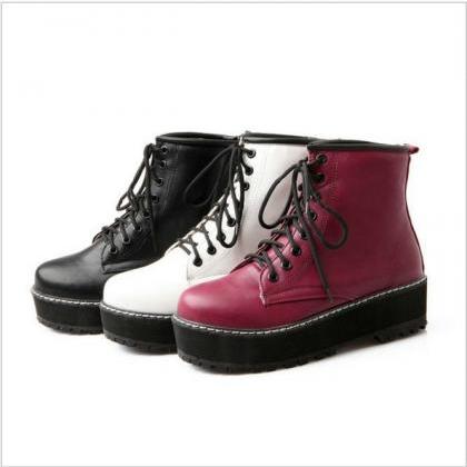 Lace up Ankle Boots in White, Black..