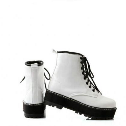 Lace up Ankle Boots in White, Black..