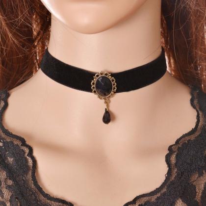 Gothic Collar Choker Necklace For Women Vintage..