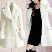 Fitted Long Sleeve White Coat with Faux Fur Decoration
