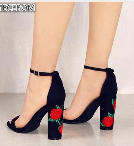Floral Embroidery Peep Toe Fashion Sandals