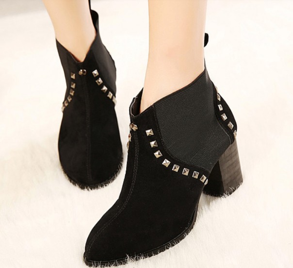 Black Rivets Design Chunky Heel Ankle Boots on Luulla