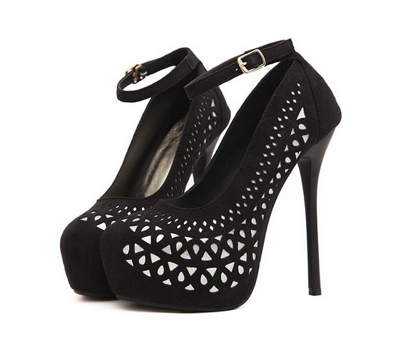 high platform heels black