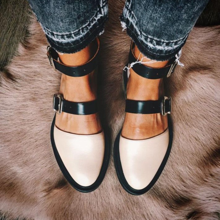 Chic Ladies Slip-on Flat Sandals