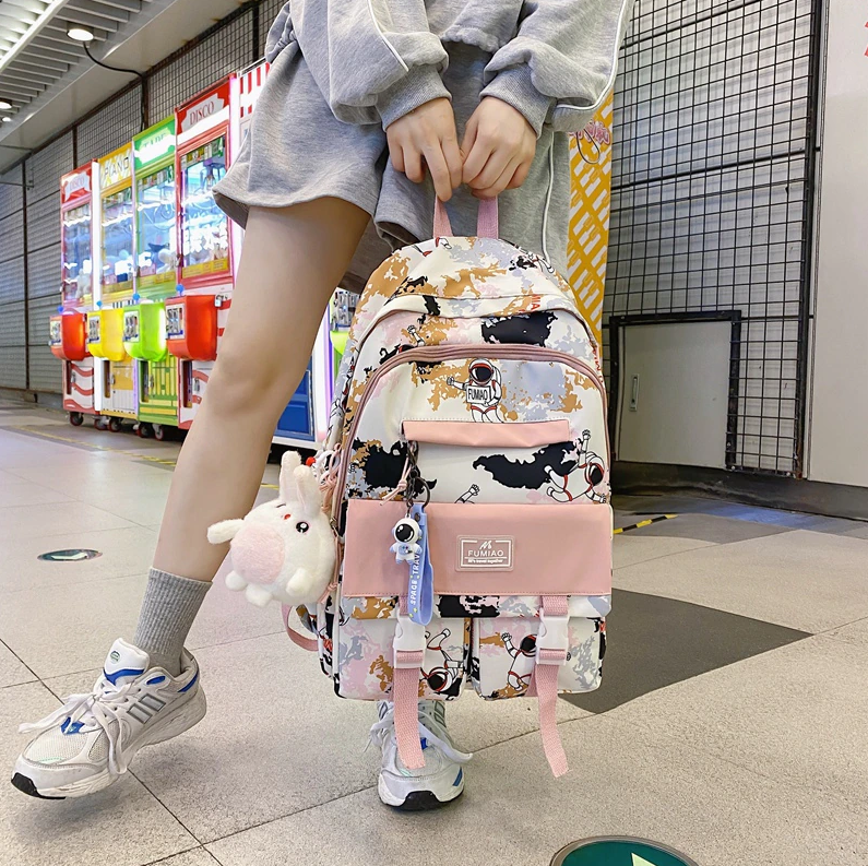 Girl Cool Camouflage Cartoon Travel Bag Fashion Ladies Graffiti