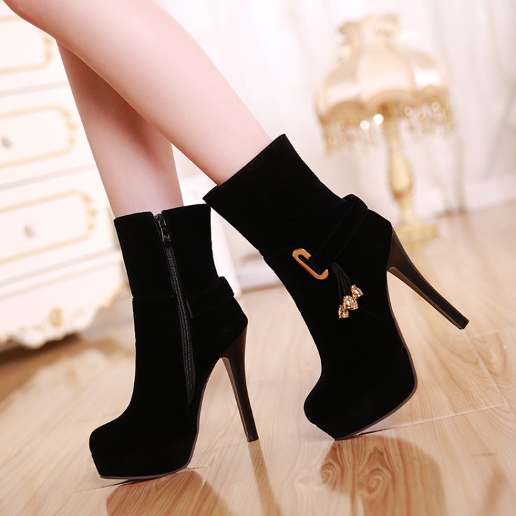 Winter And Autumn Black Tassel Design High Heel Fashion Boots on Luulla