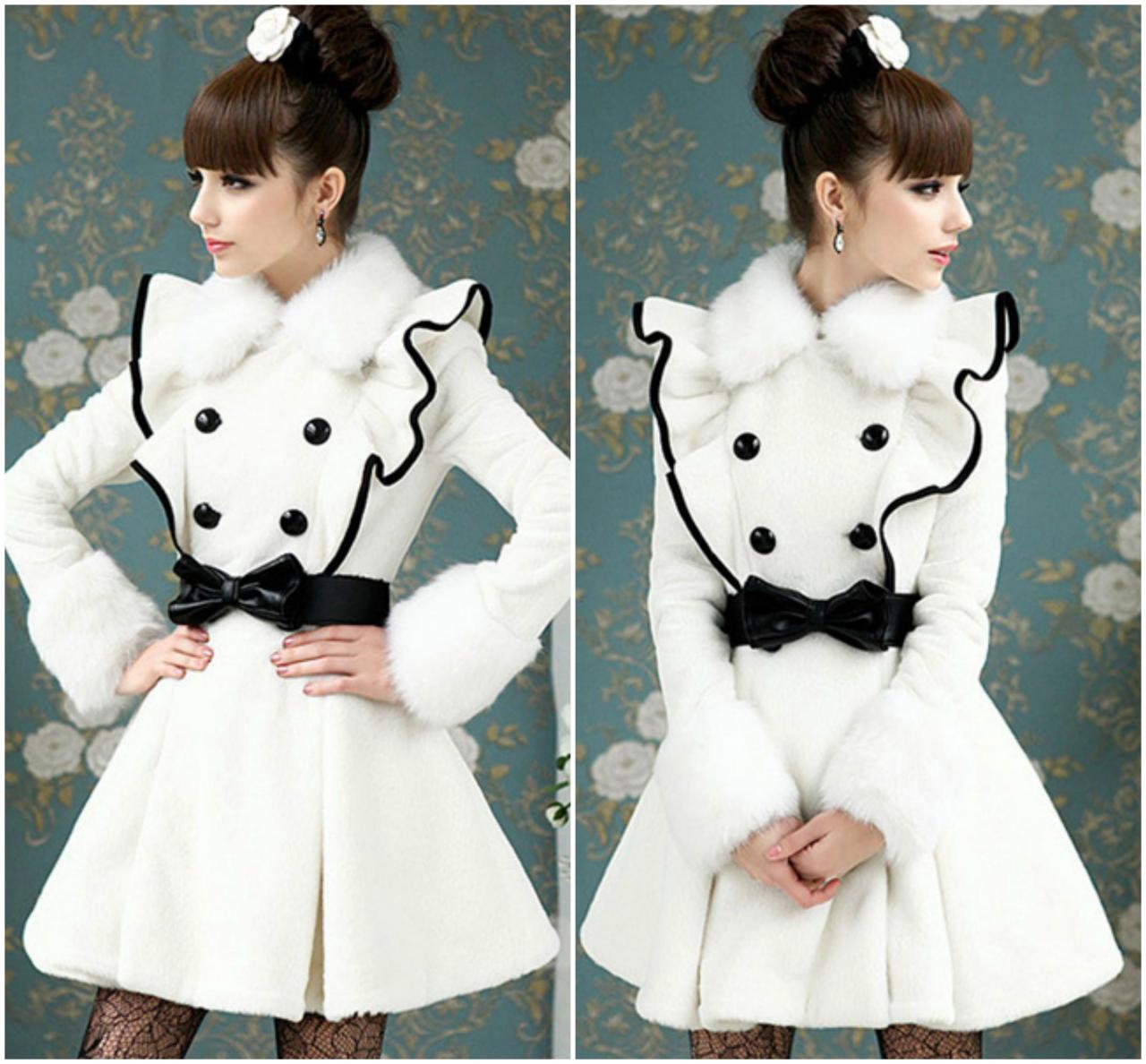 Double Breasted Elegant Winter Coat With Faux Fur
