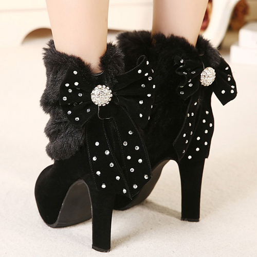 black heel with fur