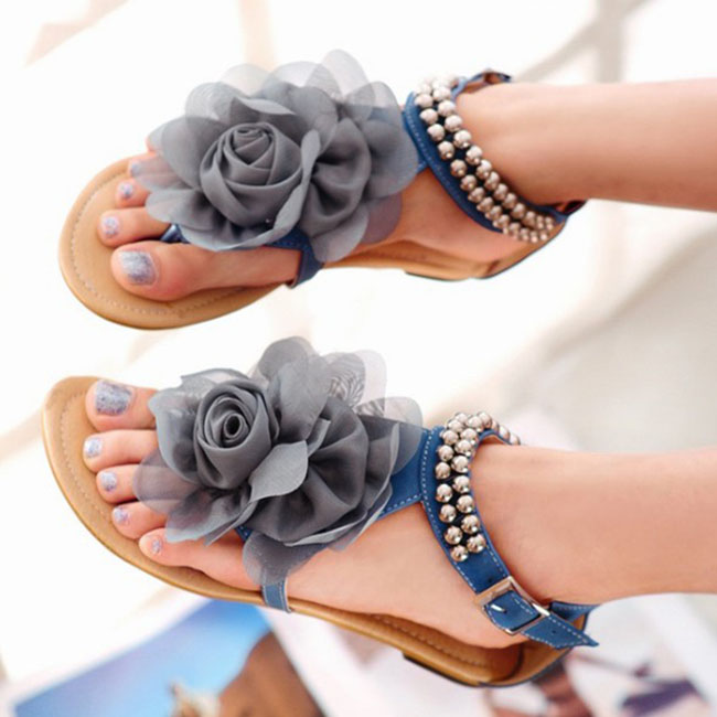 Rose Flat Sandals With Ankle Straps Adorned With Beads