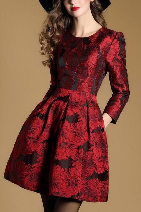 Chic Round Collar long Sleeve Party Dress in Red