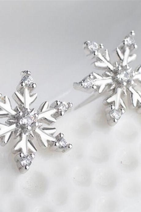 Snow Flake Crystal Earrings