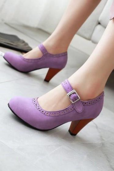 Beautiful Vintage Style Pointed Toe High Heels Shoes