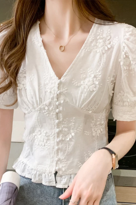  Casual Sweet Embroidered Shirt