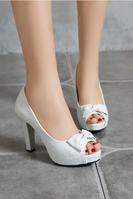 Fish Mouth Bow Shoes 
