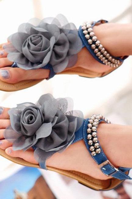 Rose Flat Sandals with Ankle Straps Adorned with Beads