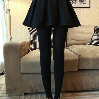 Cute Black Pleated Skater Skirt