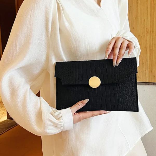 Chic Casual Ladies Clutch Bag