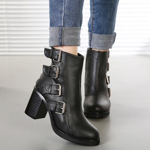 Black Back Zip Design Chunky Heel Winter Boots on Luulla
